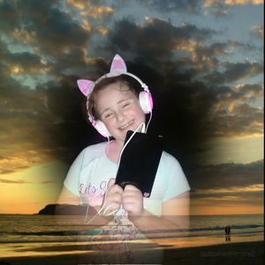 Meet your Posher, April